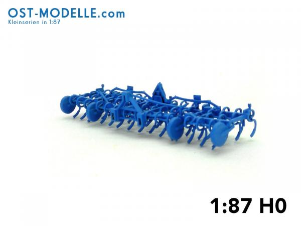 Fortschritt Feingrubber B231 Arbeitsstellung blau